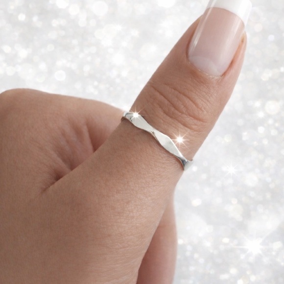 Taxco Jewelry - Taxco 925 Silver Wavy Ring Handmade stackable Mexican Jewelry